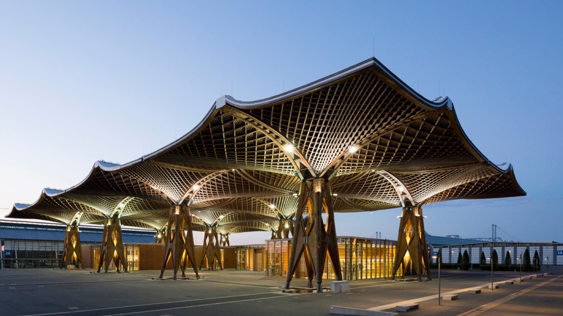 deutsche-messe-pavillon-expo-holzdach_Slide01